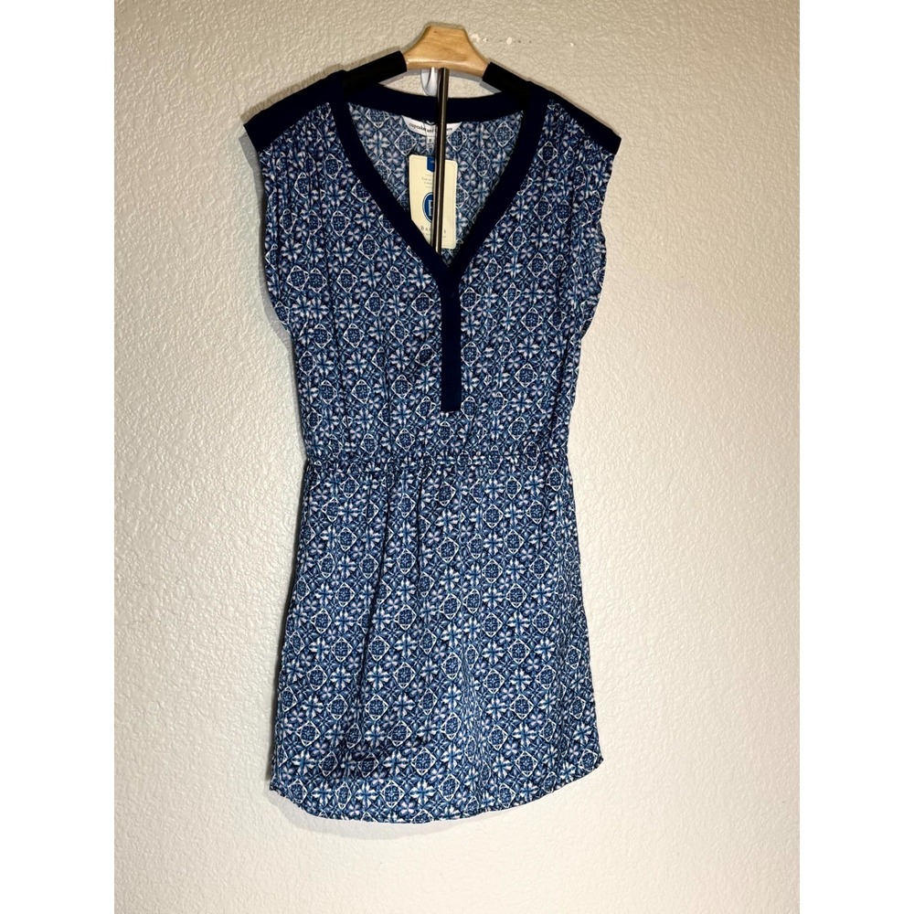 Cupcakes And Cashmere Rory Mini Dress Womens Small Lapis Geometric Print V-Neck